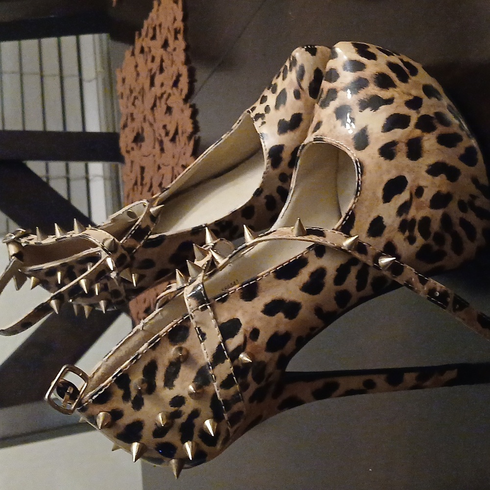 Size 8 platform spiked heels